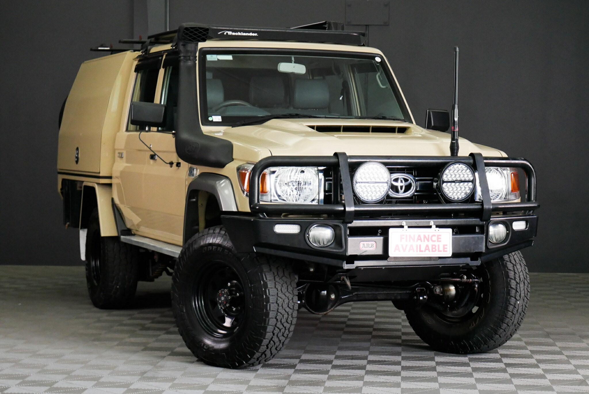 Toyota Landcruiser image 1
