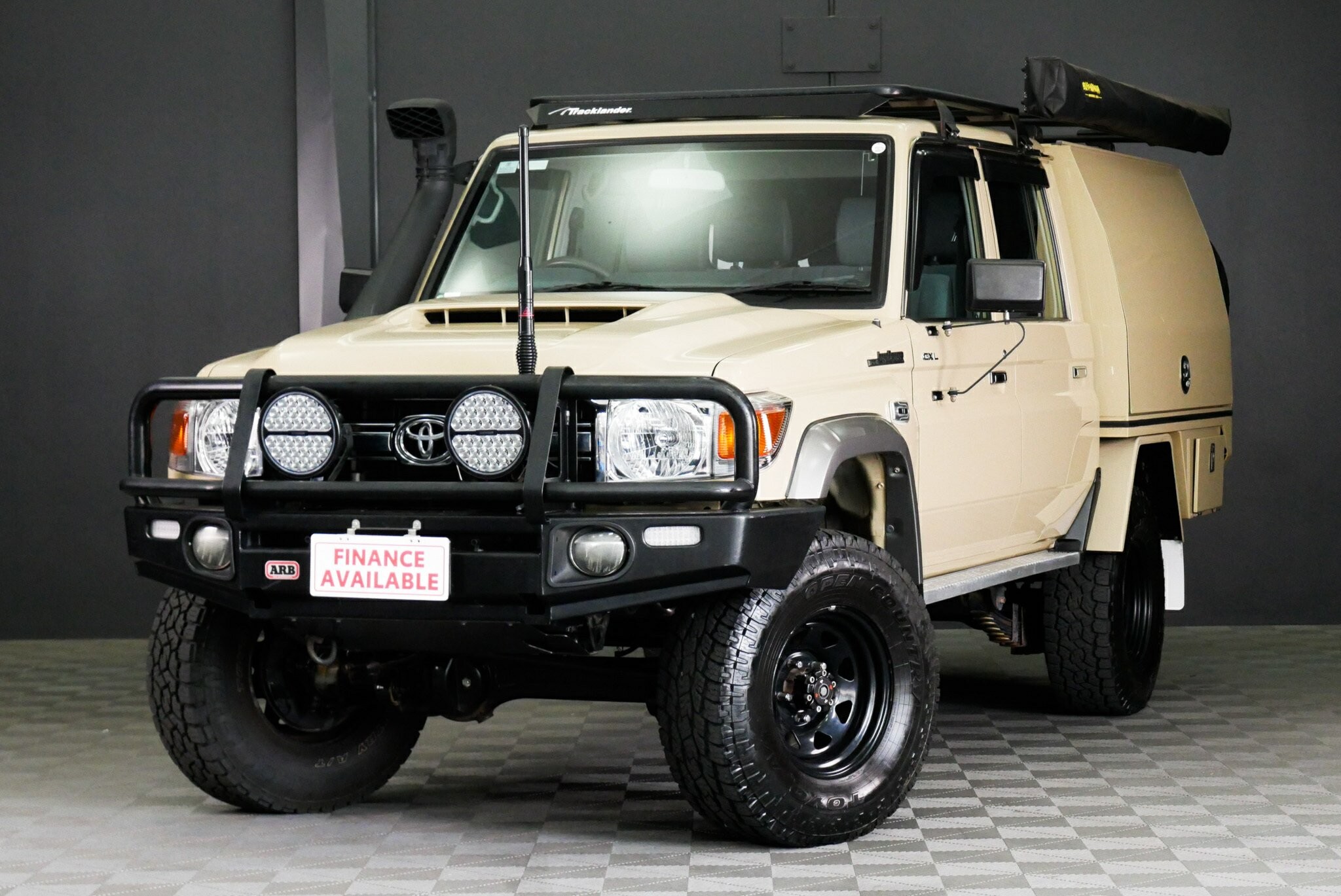 Toyota Landcruiser image 3