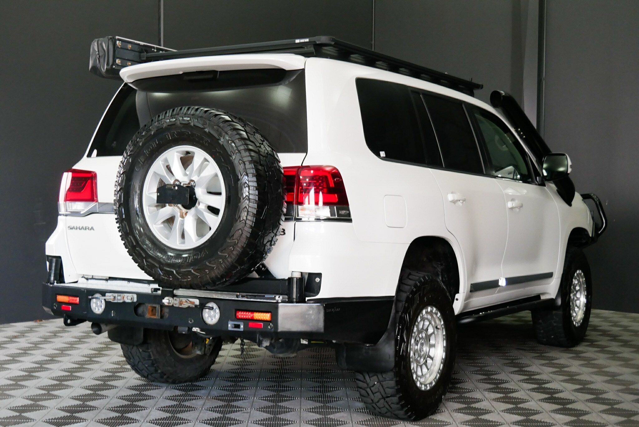 Toyota Landcruiser image 4
