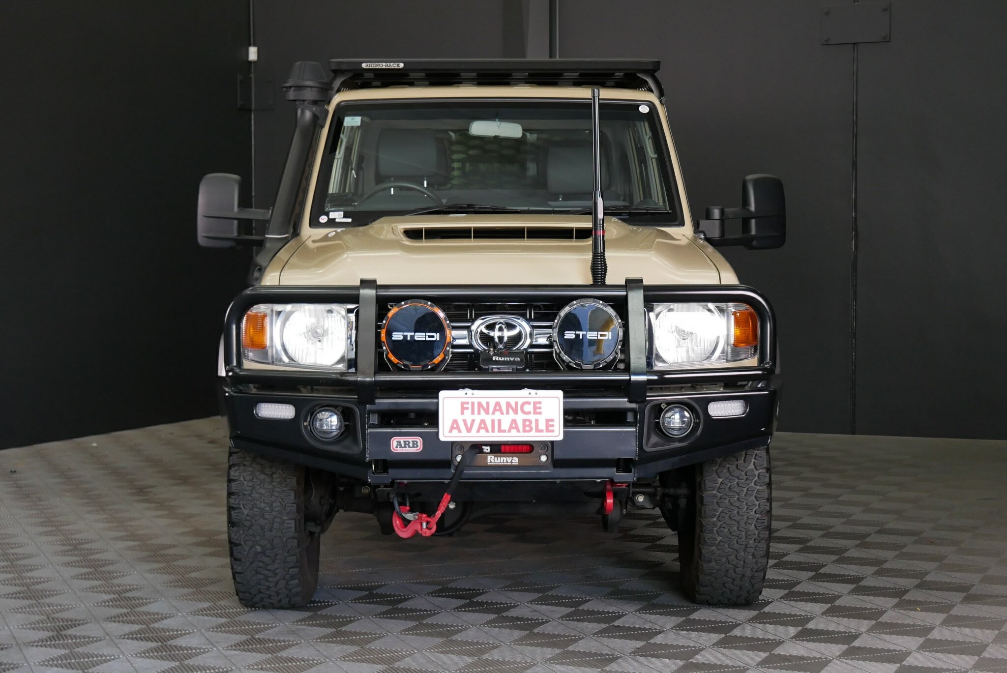 Toyota Landcruiser image 2