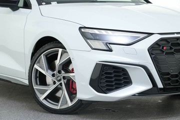 https://vehicle-cdn.autoleague.cloud/30640_U800054_2.jpg