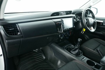 https://vehicle-cdn.autoleague.cloud/30641_10617094_24.jpg