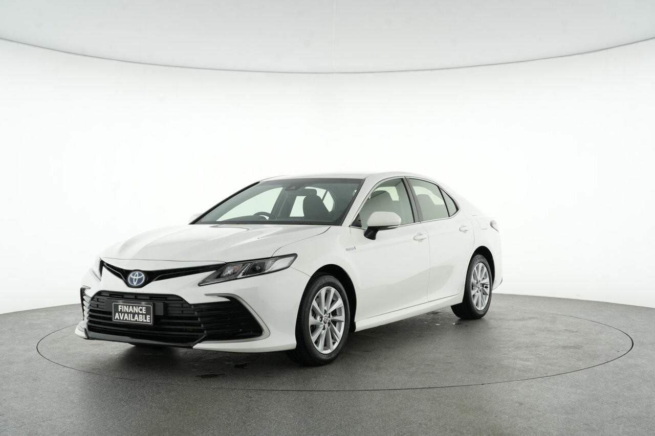 Toyota Camry image 4