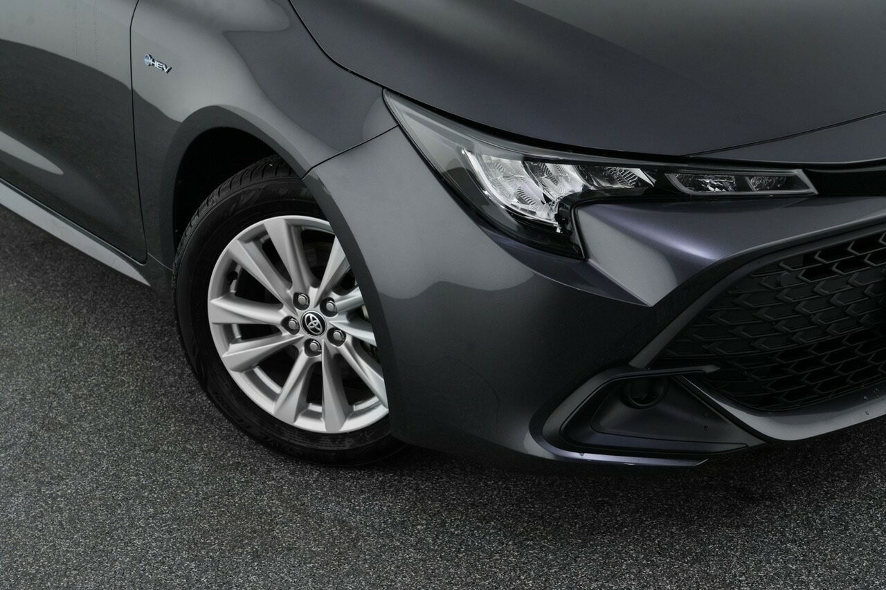 Toyota Corolla image 2