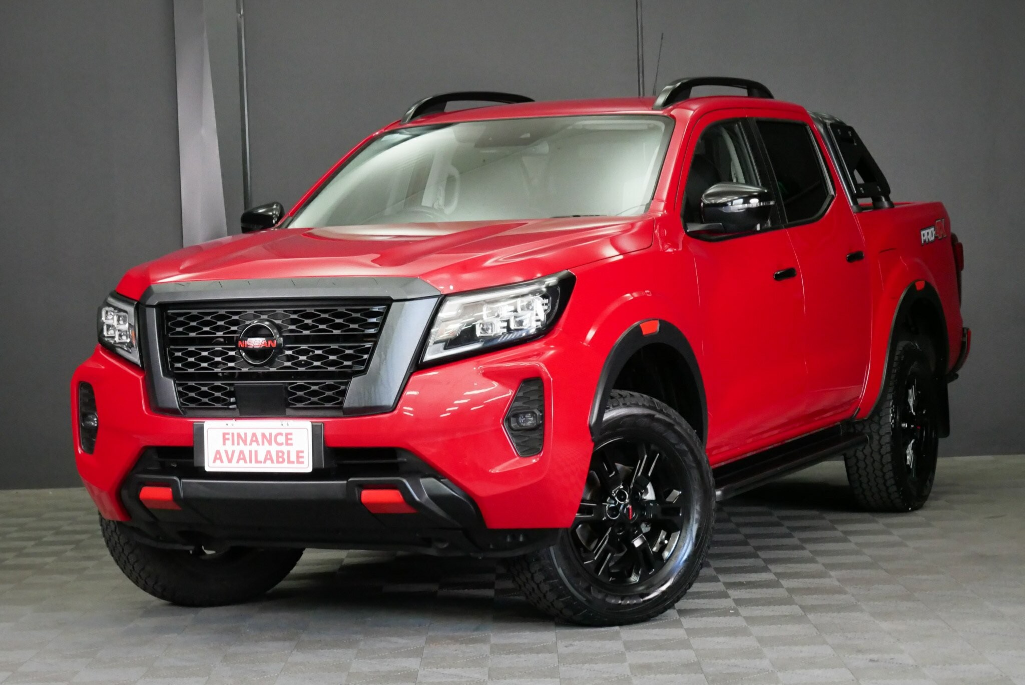 Nissan Navara image 3