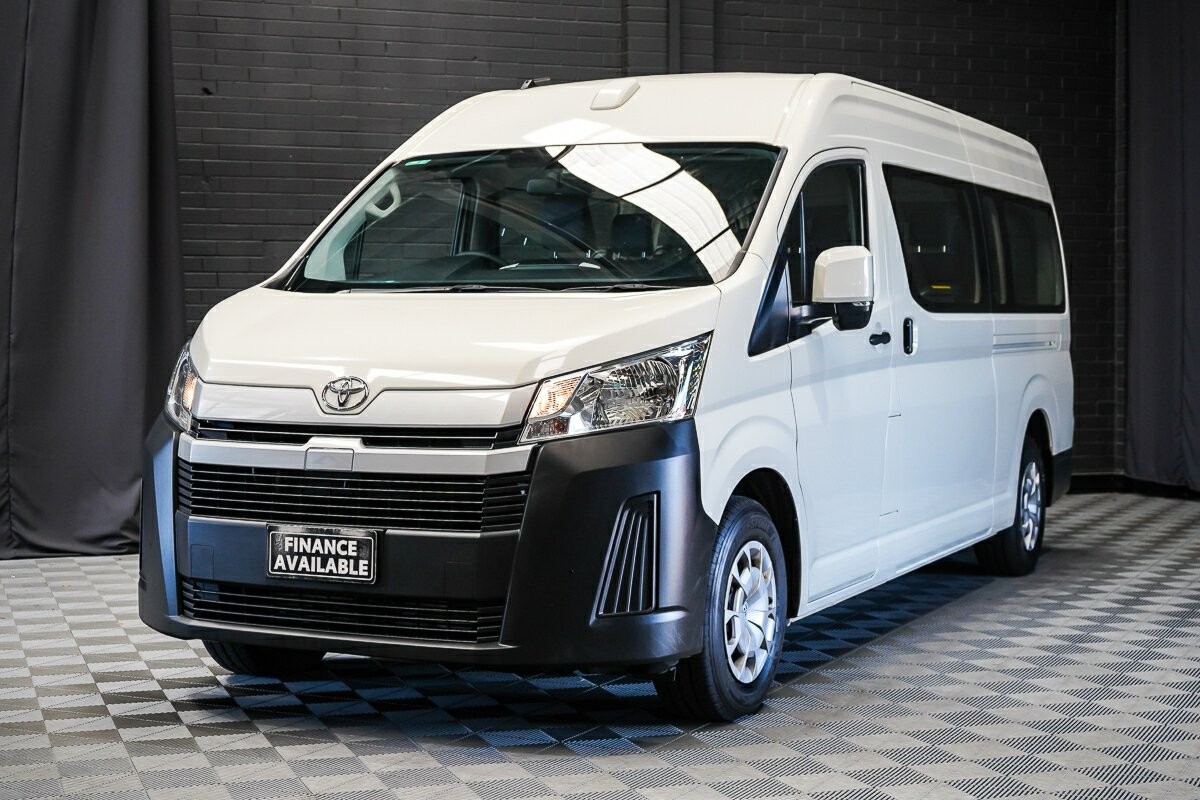 Toyota Hiace image 4