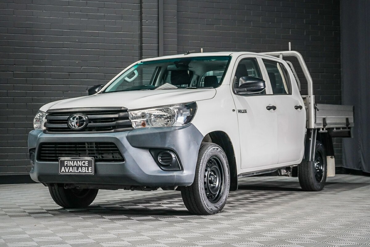 Toyota Hilux image 4