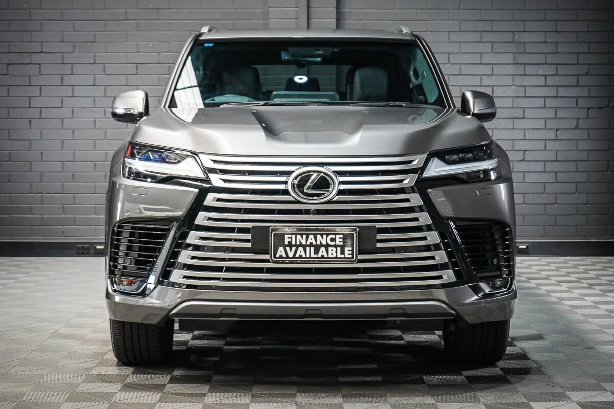 Lexus Lx image 3