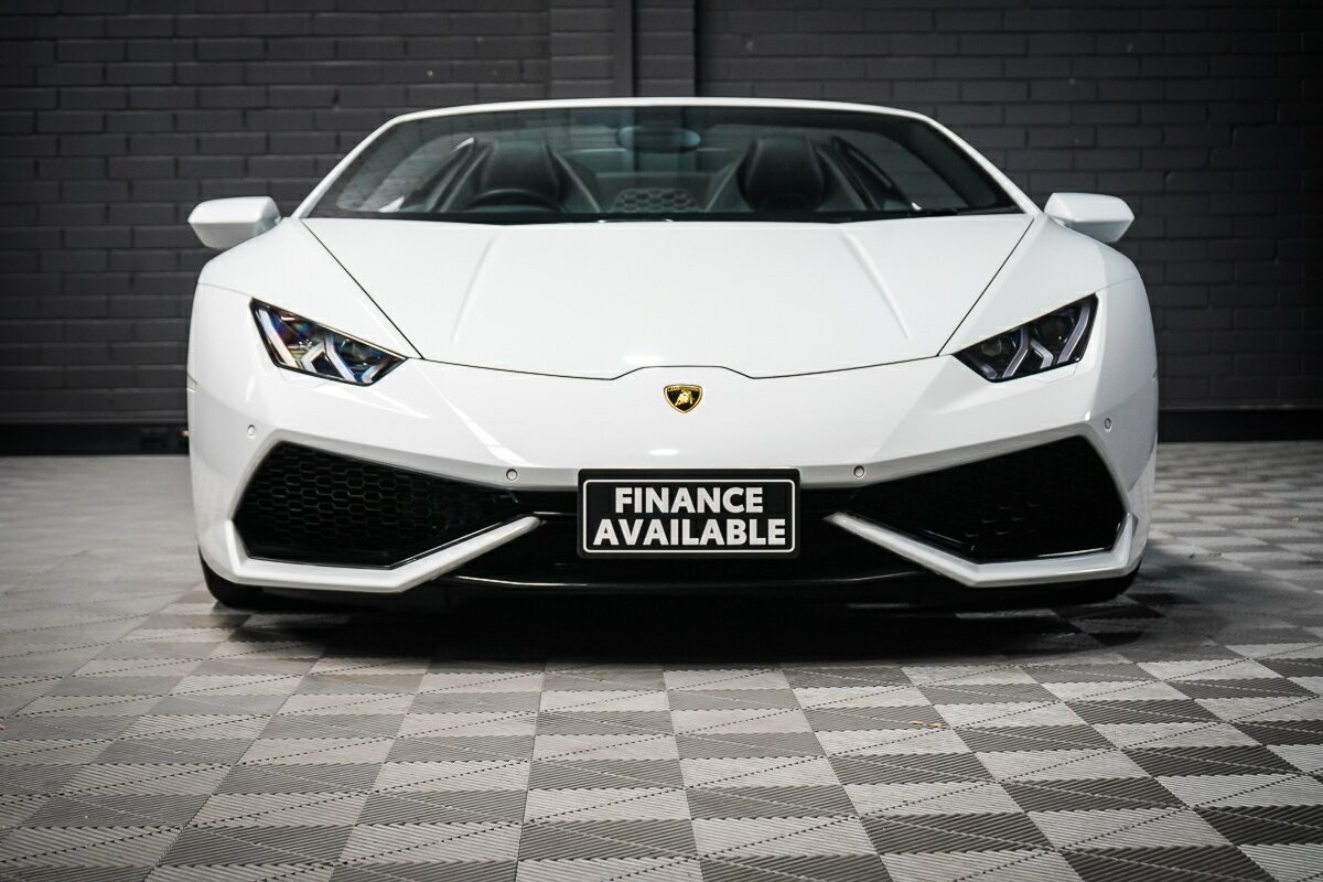 Lamborghini Huracan image 2