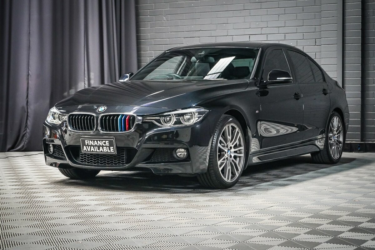 BMW 3 Series image 4