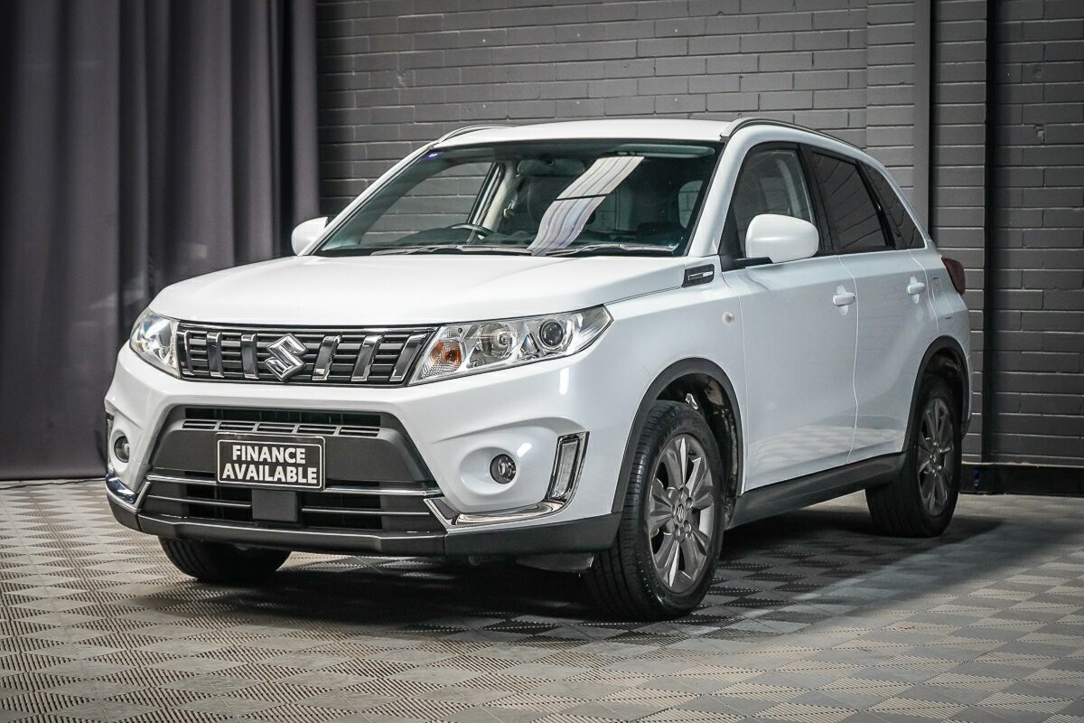 Suzuki Vitara image 4