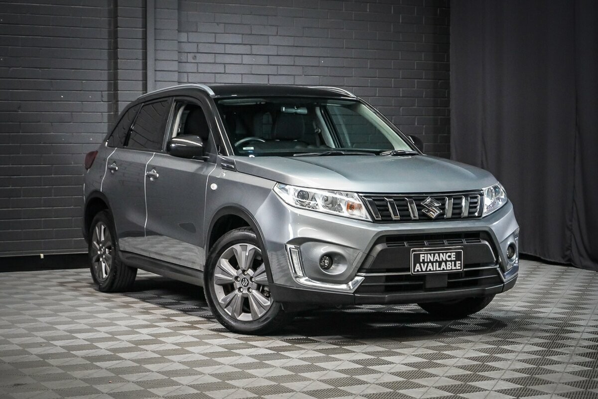 Suzuki Vitara image 1