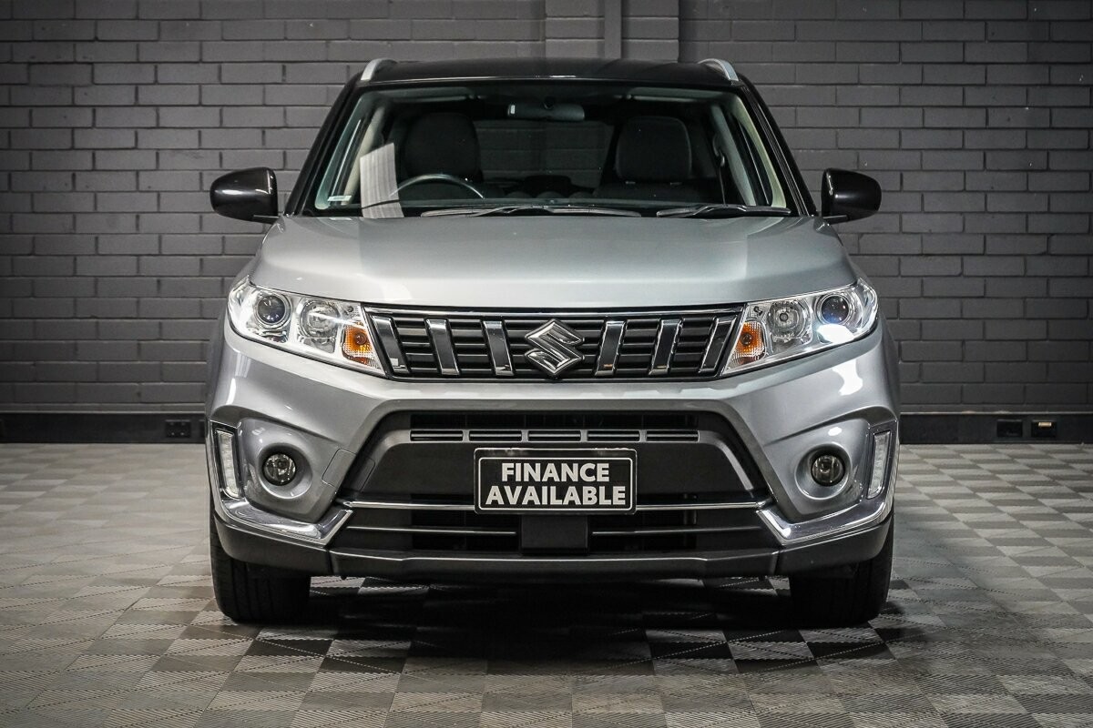 Suzuki Vitara image 3