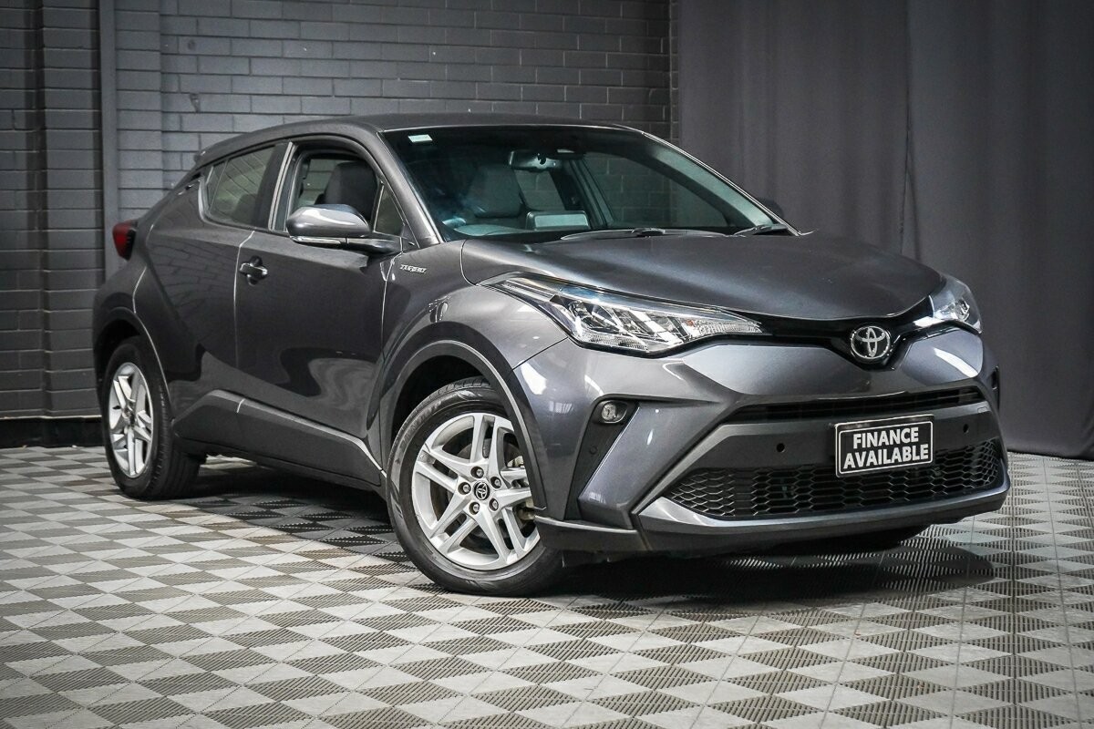 Toyota C-hr image 1