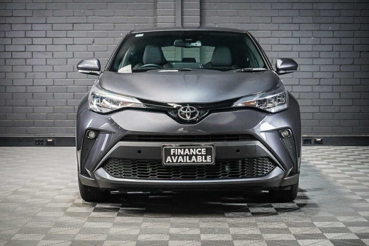 Toyota C-hr image 3