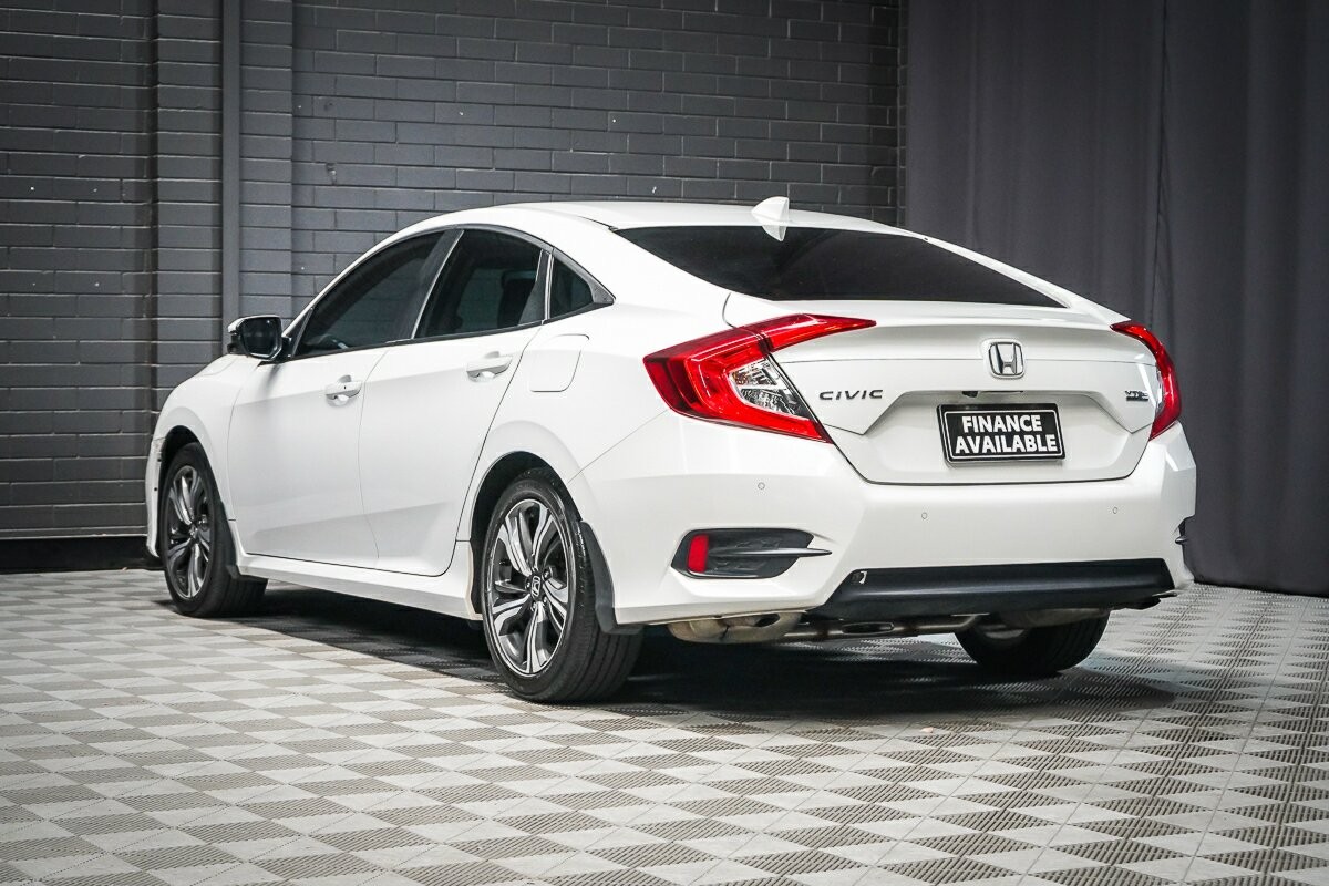 Honda Civic image 4