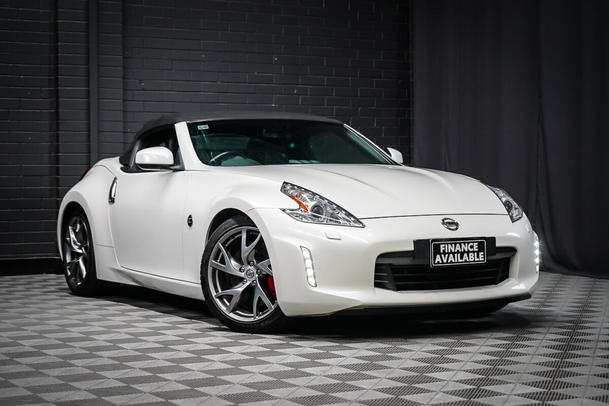 Nissan 370z image 1