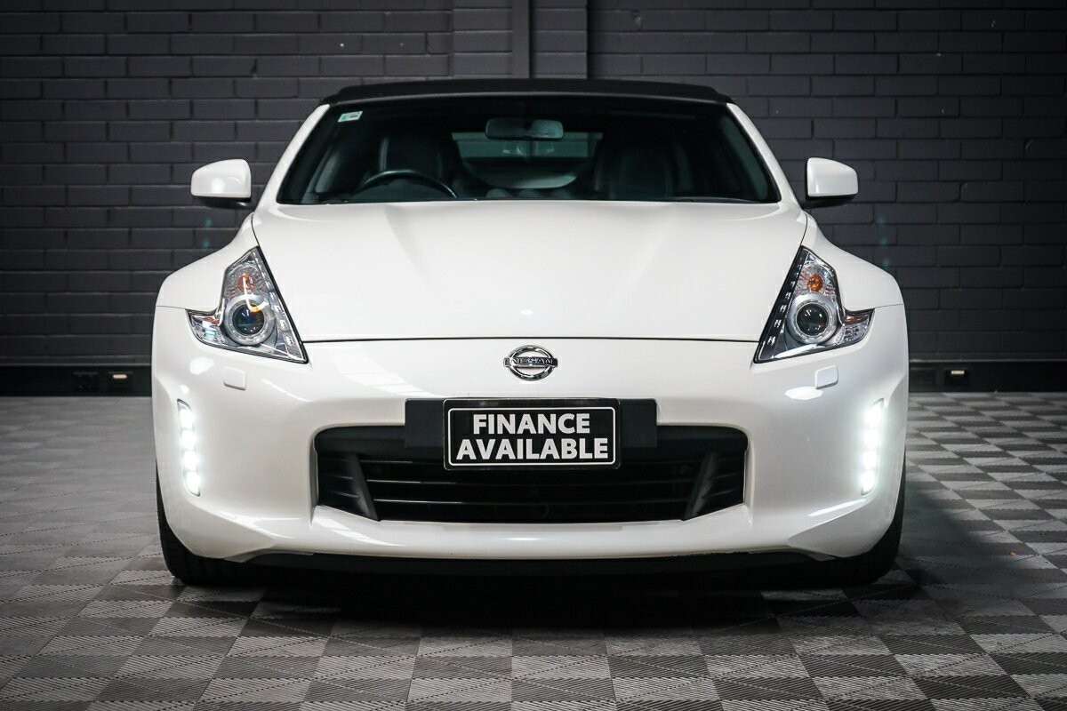 Nissan 370z image 3