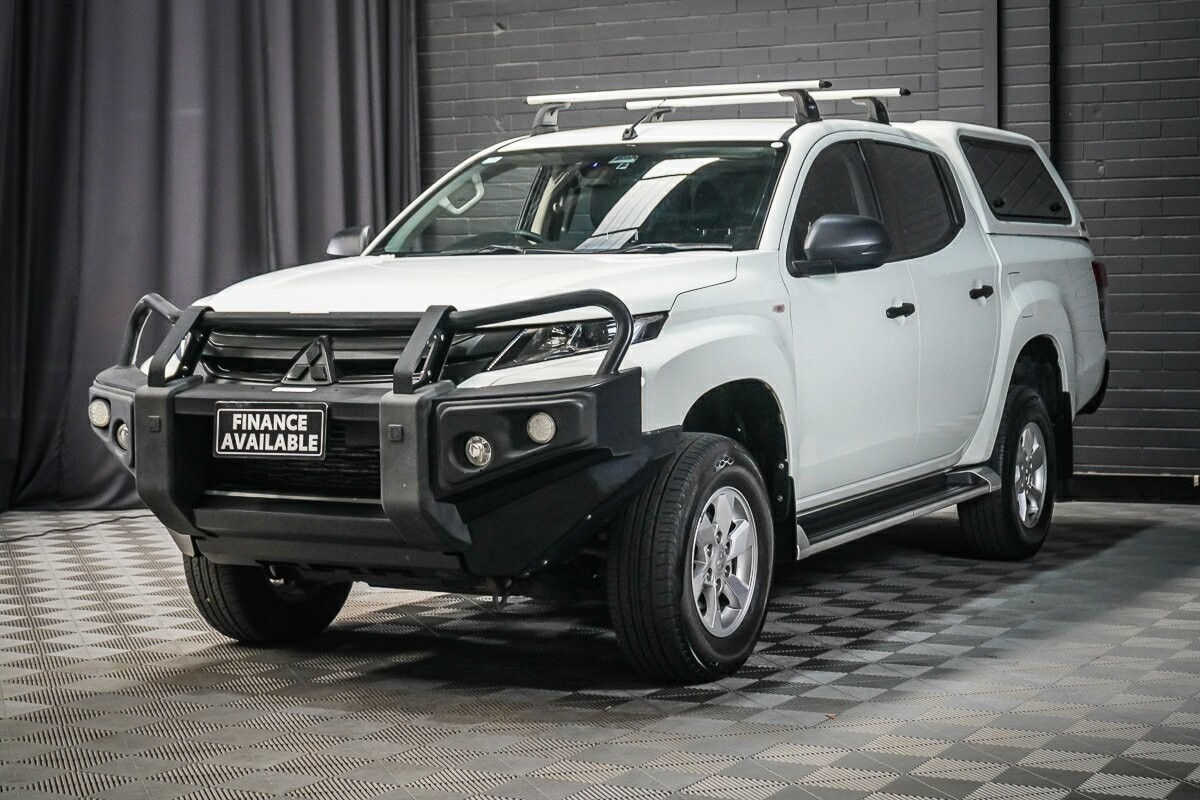 Mitsubishi Triton image 4