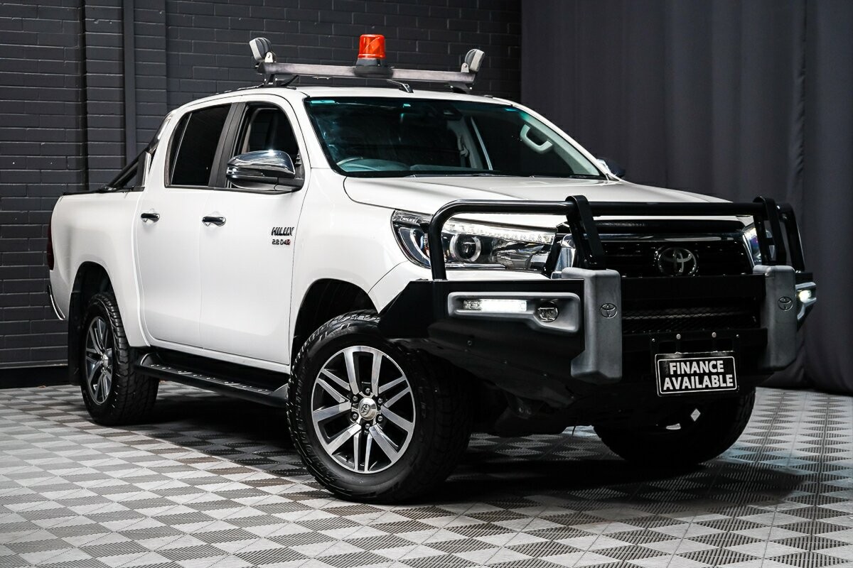 Toyota Hilux image 1