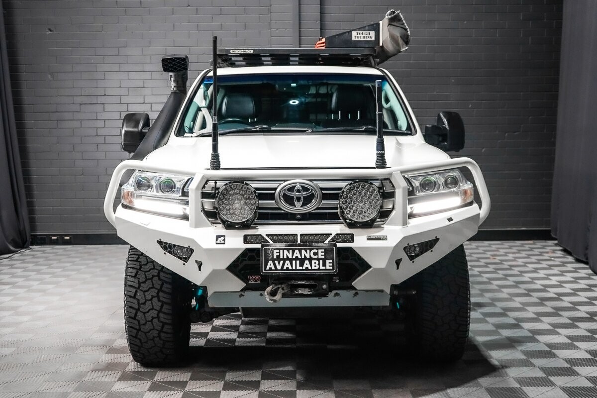 Toyota Landcruiser image 4