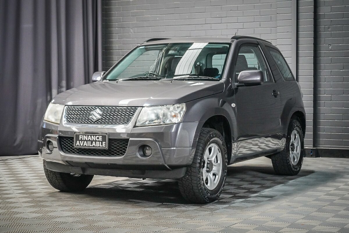 Suzuki Grand Vitara image 4