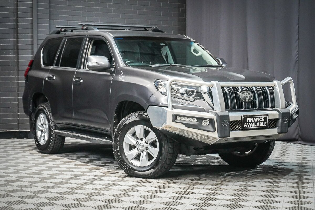 Toyota Landcruiser Prado image 1