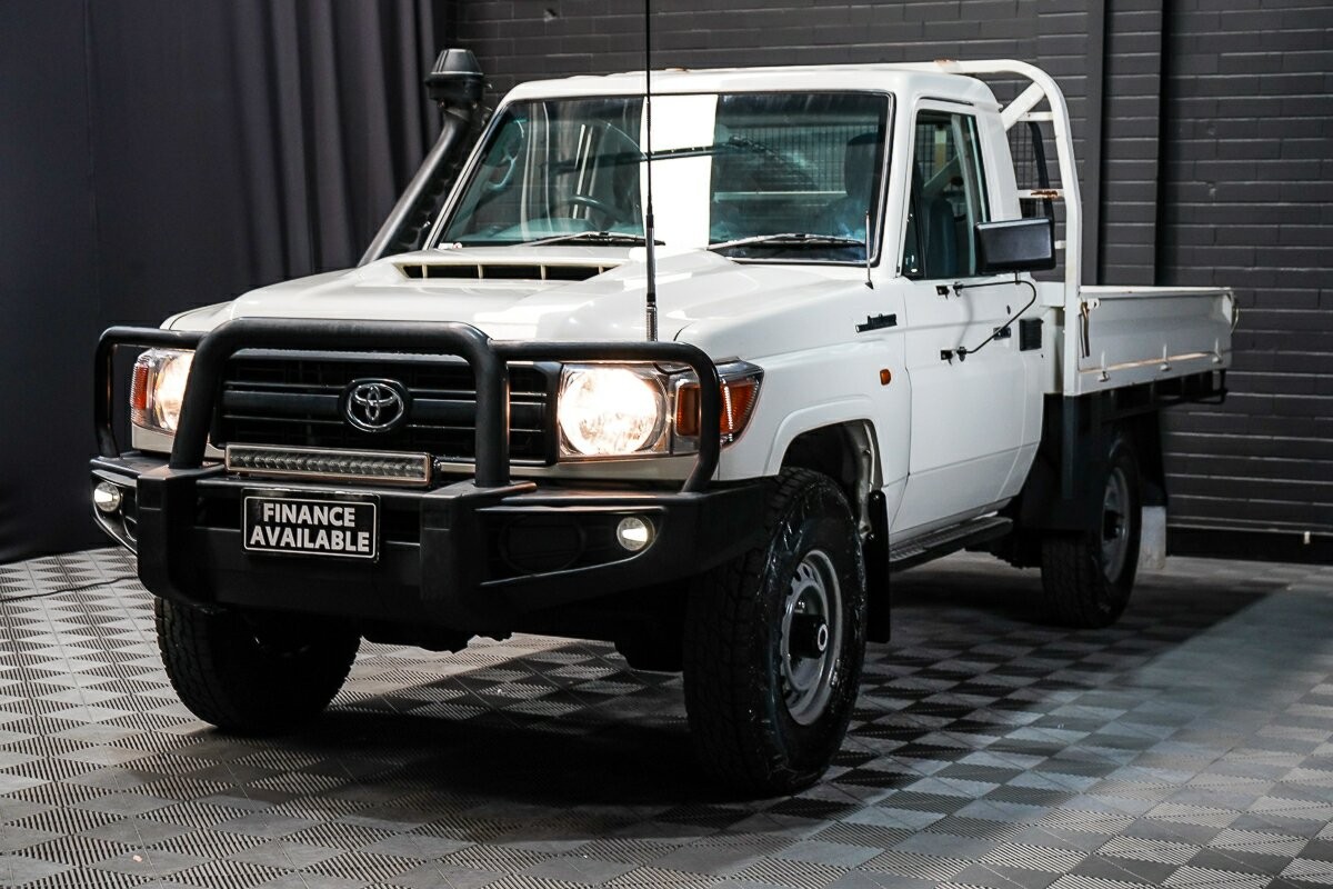 Toyota Landcruiser image 3