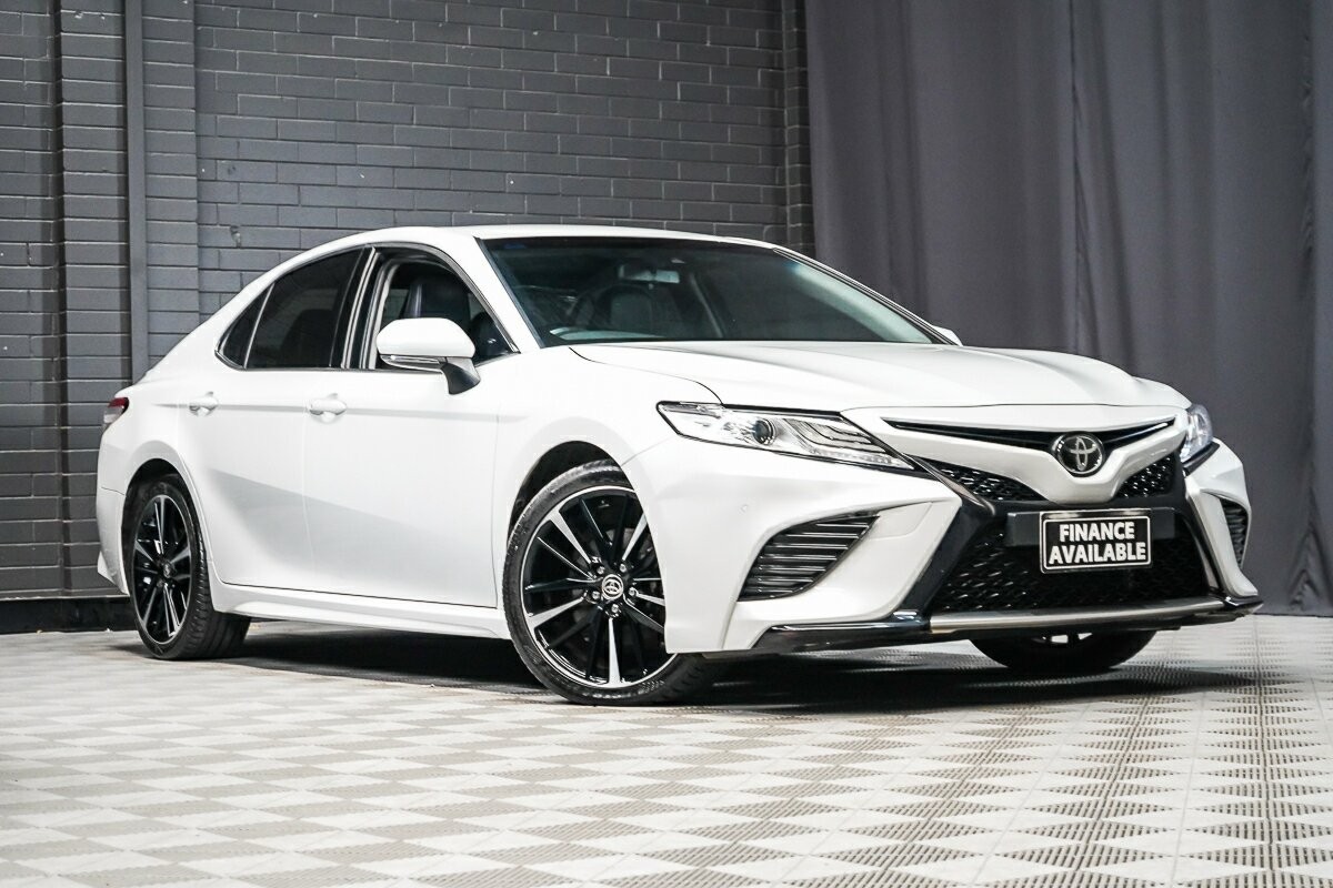 Toyota Camry image 1