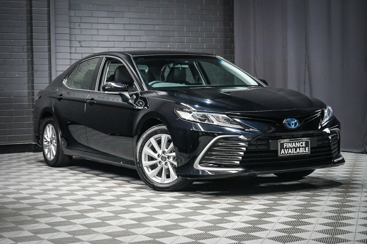 Toyota Camry image 1
