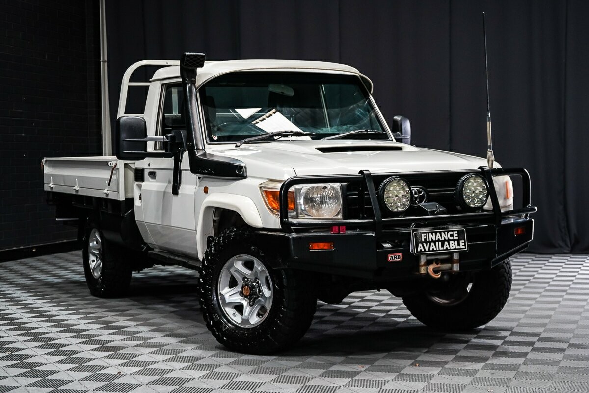 Toyota Landcruiser image 1