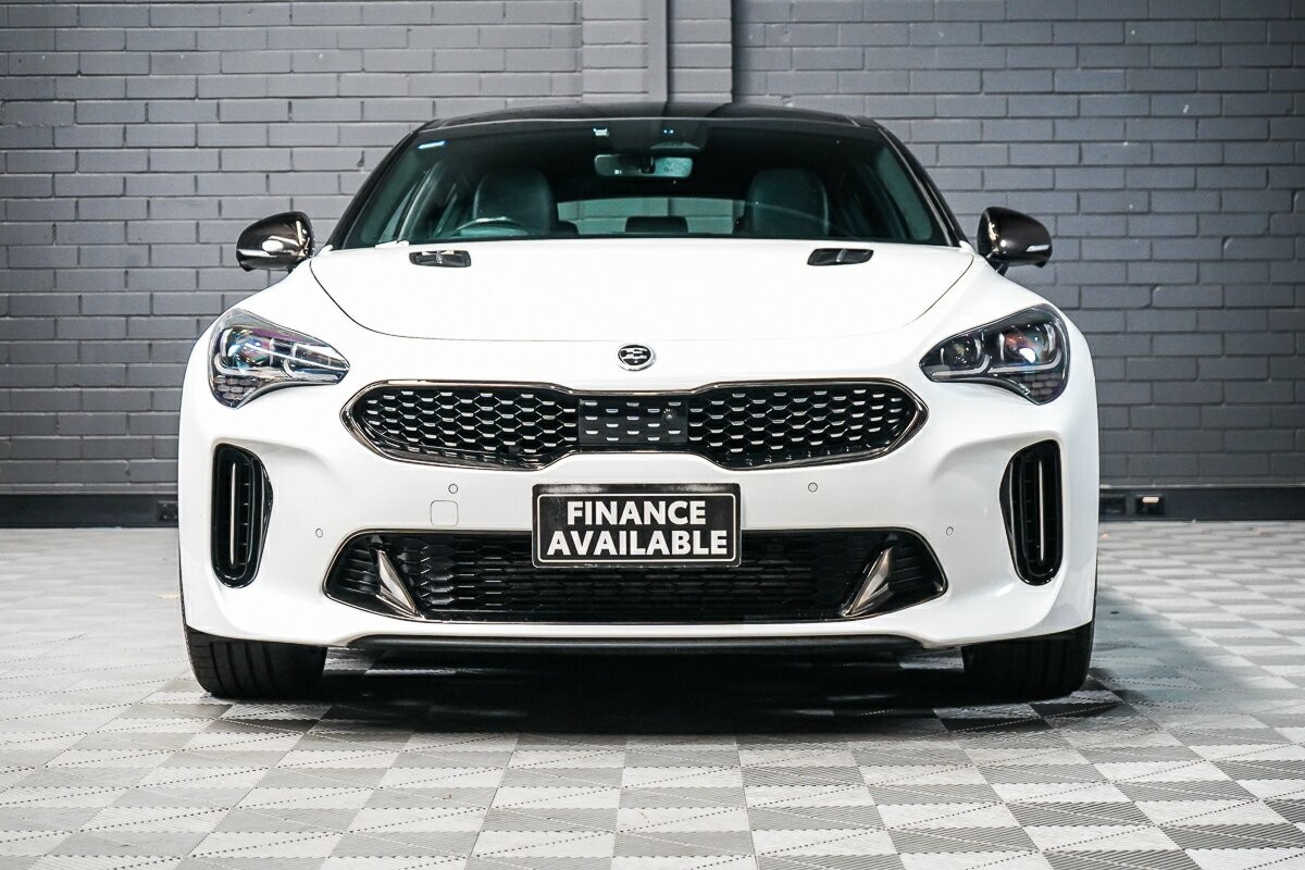 Kia Stinger image 3