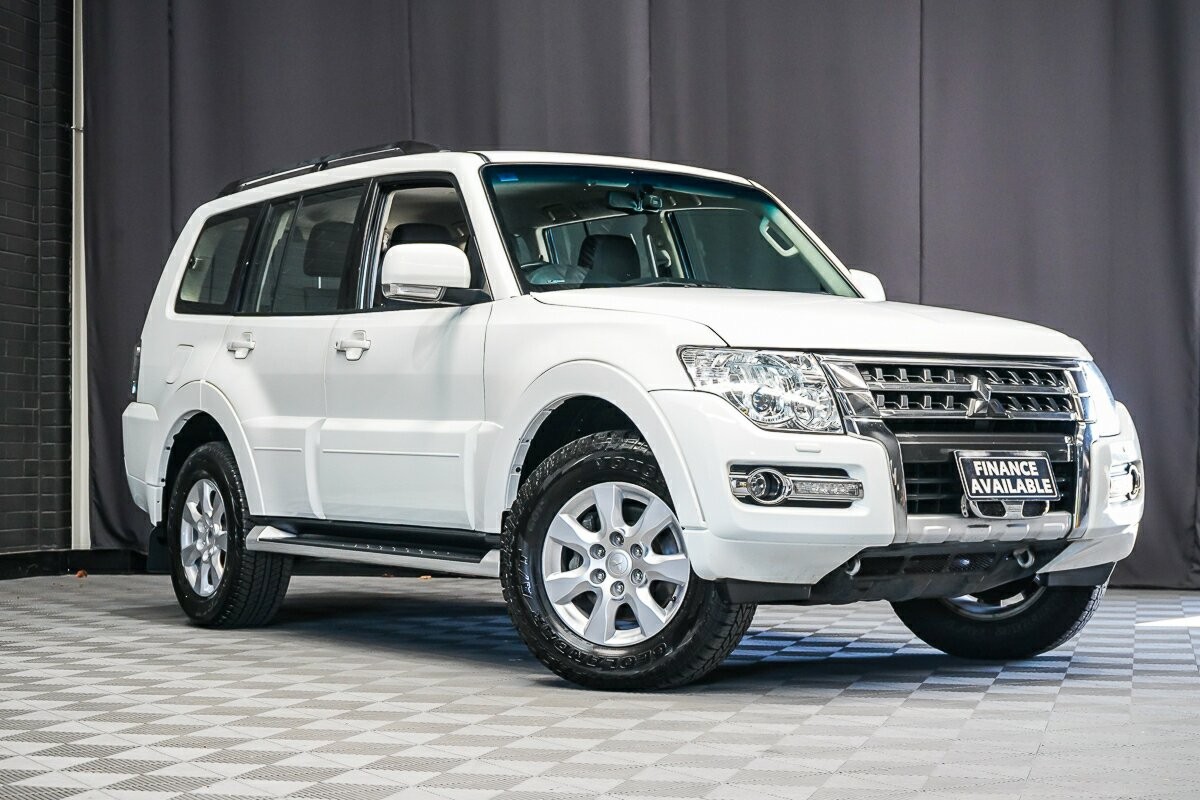 Mitsubishi Pajero image 1