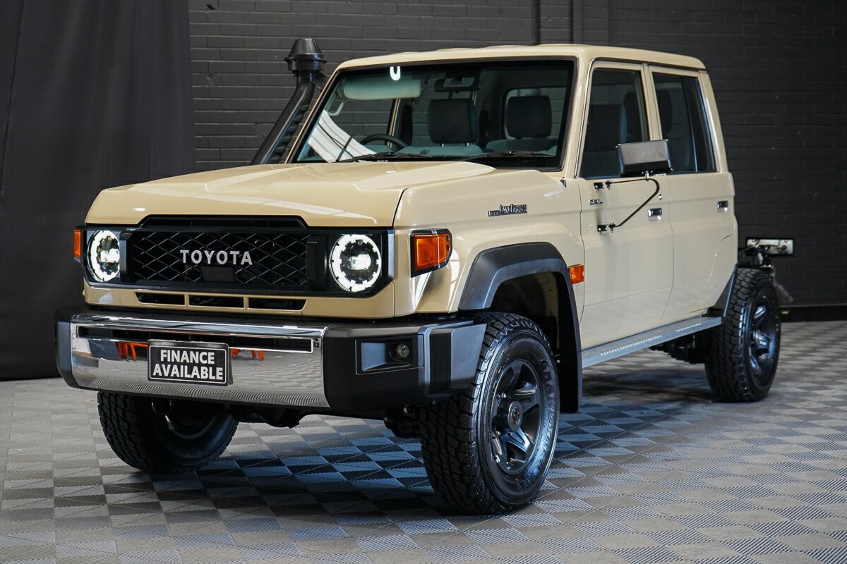 Toyota Landcruiser image 4