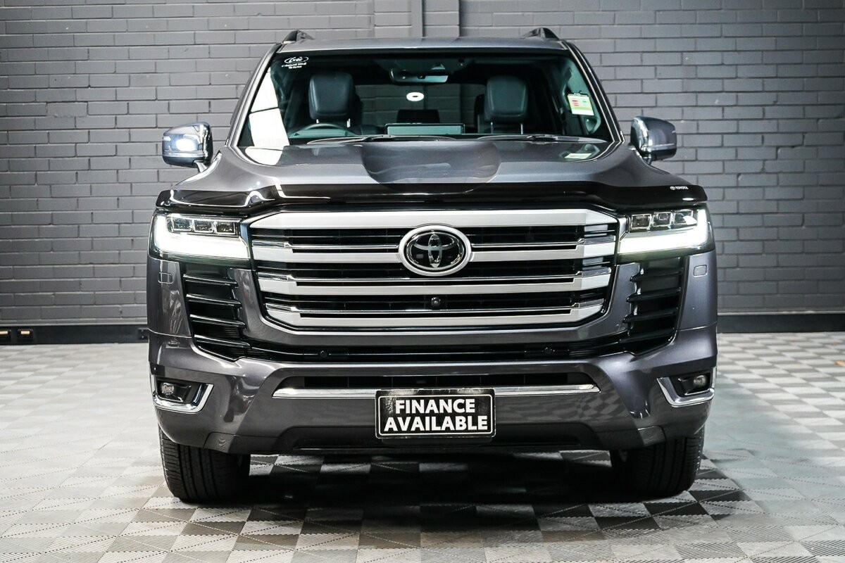 Toyota Landcruiser image 3