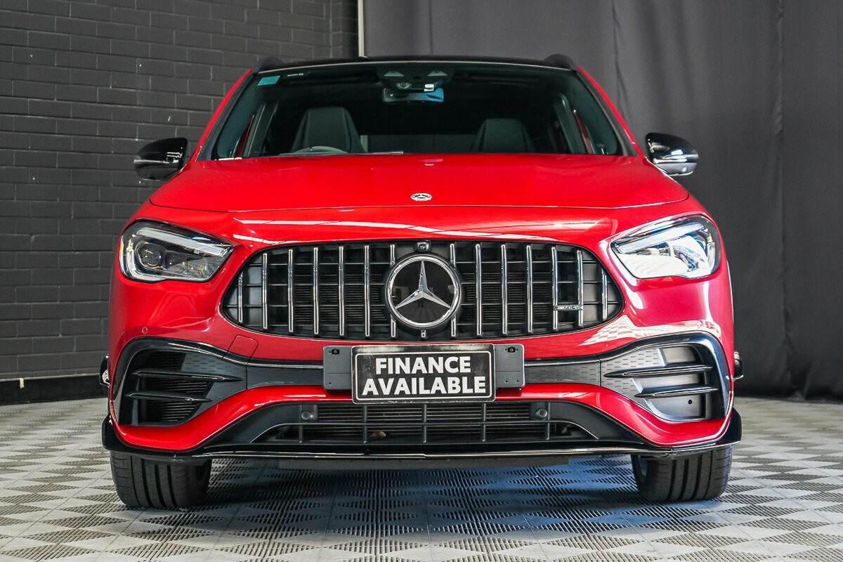Mercedes Benz Gla-class image 3