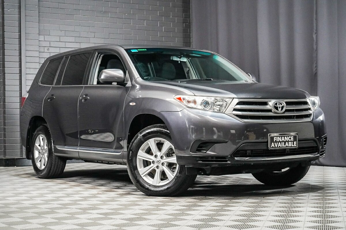 Toyota Kluger image 1
