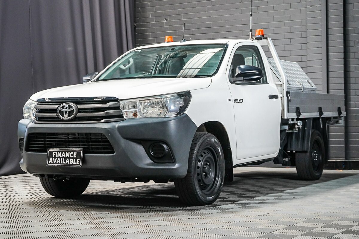 Toyota Hilux image 4