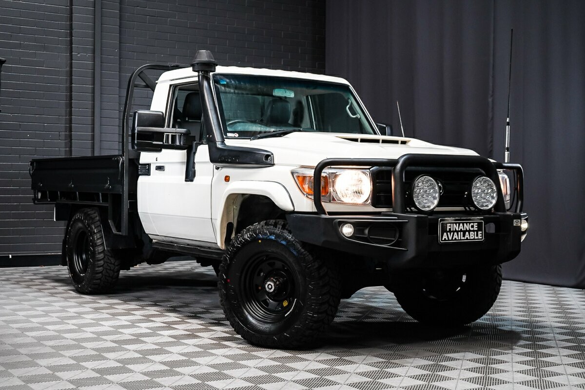 Toyota Landcruiser image 1
