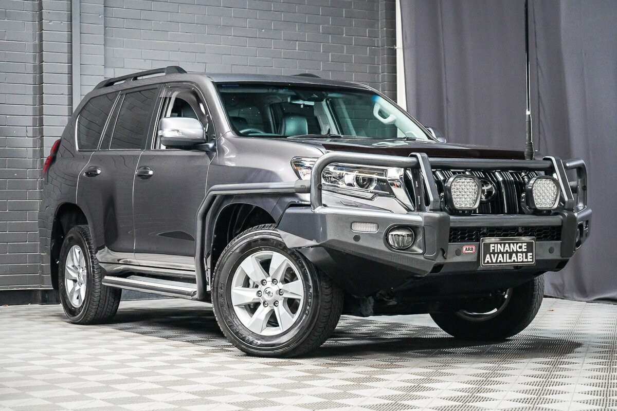 Toyota Landcruiser Prado image 1