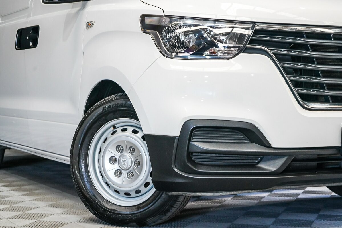 Hyundai Iload image 2