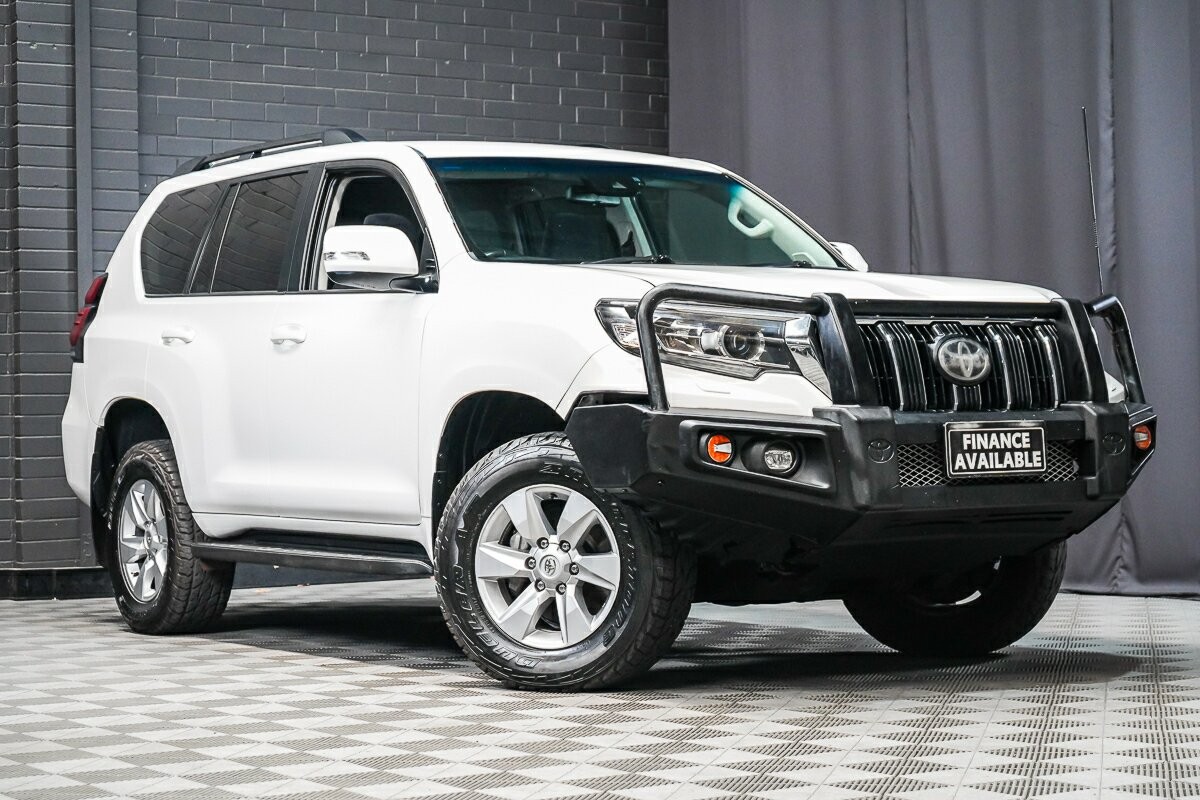 Toyota Landcruiser Prado image 1
