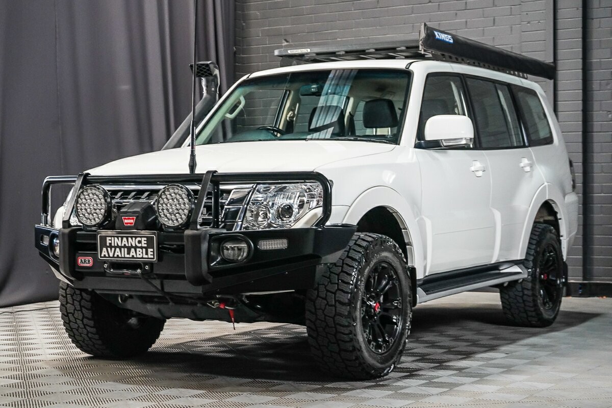 Mitsubishi Pajero image 4