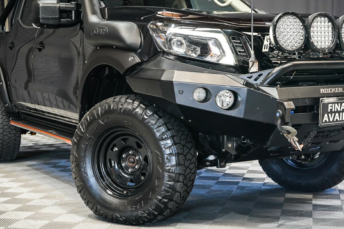 Nissan Navara image 2