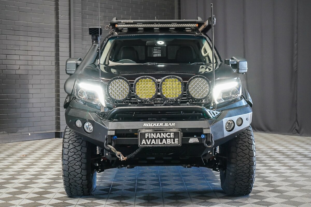Nissan Navara image 3