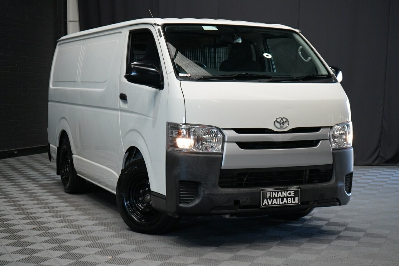 Toyota Hiace image 1
