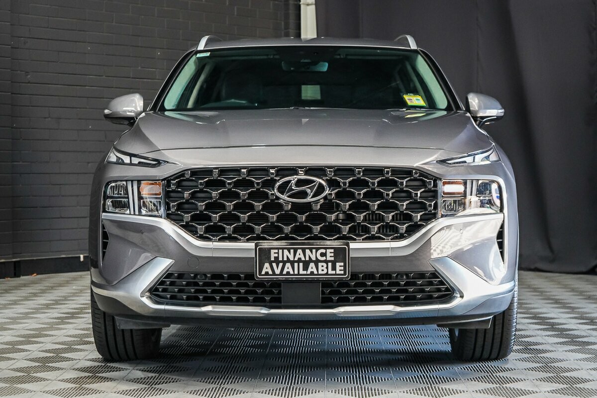 Hyundai Santa Fe image 3