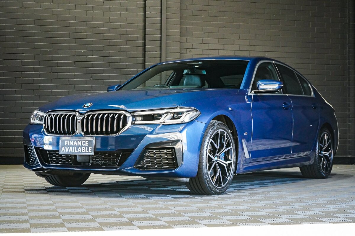 BMW 5 Series image 4