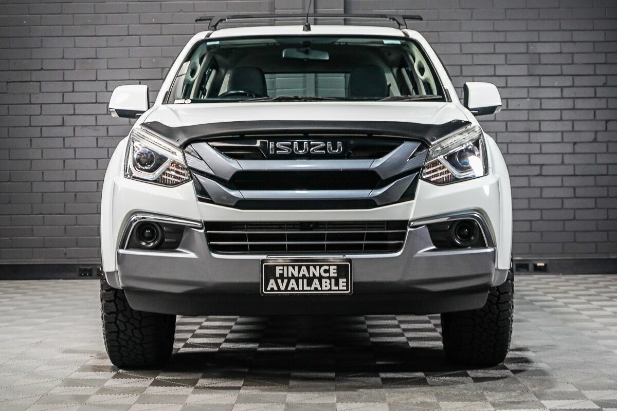 Isuzu Mu-x image 3