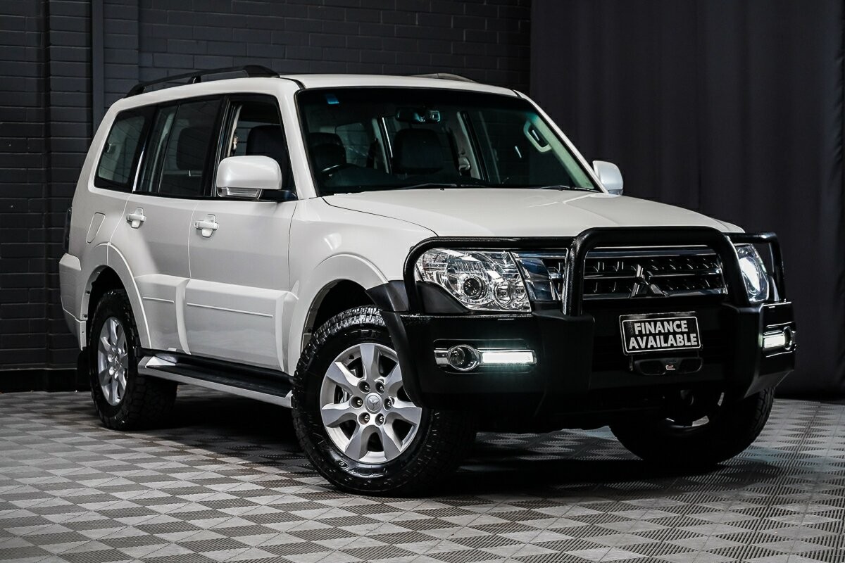 Mitsubishi Pajero image 1
